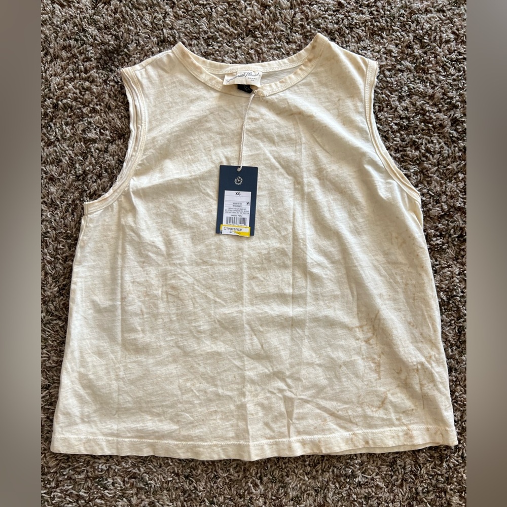 Universal Thread Cream Sleeveless Top